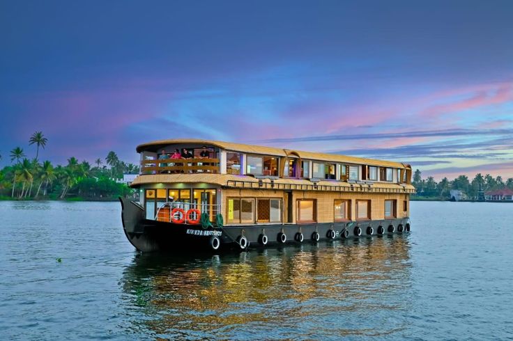 Houseboat Cruises