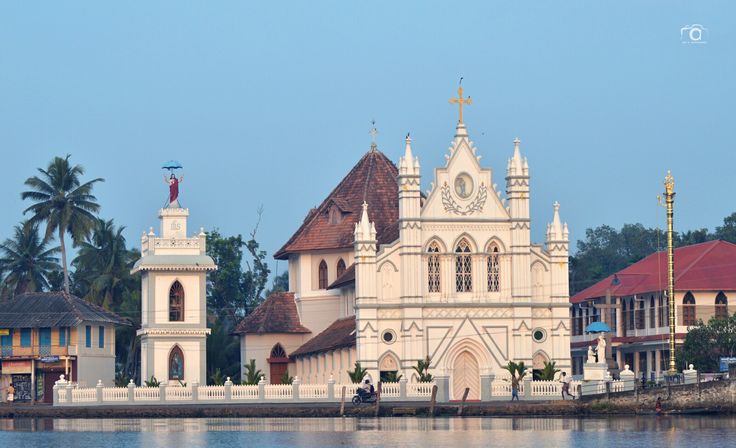 Eternal Pulinkunnoo Church – Historic Christian Pilgrimage Site in Alleppey Backwaters