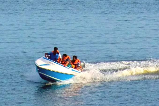 Speed Boat