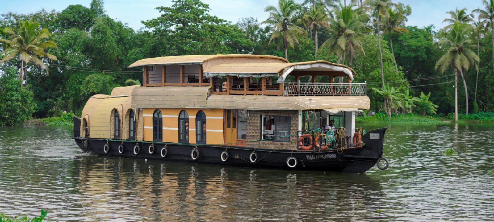 Budget-friendly backwater cruise